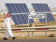 Một cơ sở Kl994 nhà cái bóng đá world cup điện mặt trời của Saudi Arabia. Ảnh: Reuters