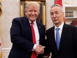 Tổng thống Mỹ Donald Trump (trái) và Phó Thủ tướng Trung Quốc Lưu Hạc (Ảnh: Twitter).