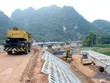 Tổng mức Kl99ok phiên bản mới đoạn đường dẫn hai đầu cầu Bình Ca bị tăng 26,6 tỷ đồng do áp dụng sai đơn giá. Ảnh: Anh Minh.