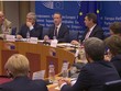 Mark Zuckerberg trong phiên điều trần hôm qua tại EU. Ảnh: Reuters