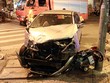 Ôtô hư hỏng sau va chạm. Ảnh: Xuân Ngọc.