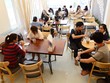 Quán cà phê đầu tiên cho khách ngồi trong bể cá ở Sài Gòn