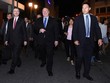 Ngoại trưởng Mỹ Pompeo (hàng đầu, giữa) đi cùng Đại sứ Mỹ tại Việt Nam Kritenbrink (hàng đầu, trái). Ảnh: Giang Huy.