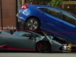 Siêu xe Lamborghini nhầm chân ga rúc gầm Honda Civic