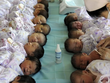Trẻ sơ sinh được tiêm vắc-xin tại một bệnh viện ở Aksu, khu vực Tân Cương, Trung Quốc. (Ảnh minh họa: Reuters).