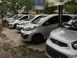 Xe cũ, dòng xe cỏ giá rẻ vẫn đạt doanh số tiêu thụ khá ổn định giữa cơn bão ở thị trường xe Việt.