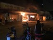 Đám cháy gây ảnh hưởng tới 4 cửa hàng.