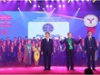 Ông Phùng Chu Cường – TGĐ Công ty Phú Long nhận giải thưởng Thương hiệu mạnh Việt Nam 2018.