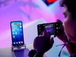 Mẫu điện thoại thông minh mới nhất Honor 20 của Huawei. (Nguồn: AFP).