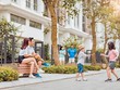 Môi trường sống an lành tại khu nhà liền kề của The Manor Central Park.