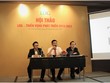 Ông Nguyễn Khánh Hưng, chủ tịch Hội đồng Quản trị LDG Group (giữa) chia sẻ thông tin với các nhà Kl99ok phiên bản mới trong hội thảo “LDG – Triển vọng phát triển 2019-2023”. 