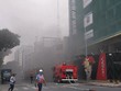 Khói mù mịt trên đường Nguyễn Bỉnh Khiêm.