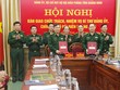 Thiếu tướng Đỗ Danh Vượng chứng kiến lễ ký các biên bản bàn giao.