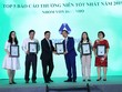 Ông Nguyễn Mạnh Hà, quyền Tổng giám đốc Long Giang Land nhận giải Báo cáo thường niên tốt nhất từ Ban Tổ chức cuộc bình chọn Kl991.com World Cup 2026 Chính Thức niêm yết 2019.