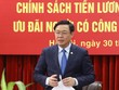Phó Thủ tướng Kl993 ưu đãi thưởng hấp dẫn Vương Đình Huệ.