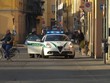 Một xe cảnh sát tại bắc Italy ngày 21/2. Ảnh: Reuters.