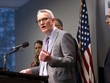 Ông John Wiesman, người đứng đầu cơ quan y tế bang Washington (Ảnh: AFP).