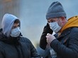 Người dân tại London ngày 29/2. Ảnh: Reuters.