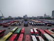 TP.HCM: Máy báy, xe khách và buýt sông xếp hàng dài do ảnh hưởng Covid-19 