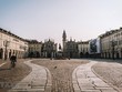 Cảnh vắng vẻ trên Quảng trường ở Turin, Italy do dịch COVID-19, ngày 4/4/2020. (Ảnh: THX/TTXVN).