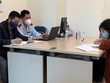 Buổi làm việc giữa Thanh tra Sở Thông tin và Truyền thông Hà Nội với người vi phạm. (Ảnh: Sở Thông tin Truyền thông Hà Nội).