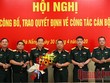 Thường vụ Đảng ủy, Bộ Tư lệnh Quân khu 5 chúc mừng Thiếu tướng Hứa Văn Tưởng.