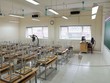 Trường Trung học phổ thông Nguyễn Gia Thiều, quận Long Biên hoàn thành vệ sinh, khử khuẩn và các công tác chuẩn bị khác, sẵn sàng đón học sinh trở lại trường từ 4/5. (Ảnh: Thanh Tùng/TTXVN).