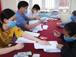 Hỗ trợ tiền cho các đối tượng chính sách chịu ảnh hưởng bởi dịch Covid-19.