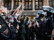 Biểu tình vụ George Floyd ở New York. Ảnh: Reuters.