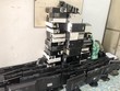 Máy tính bàn cùng nhiều tang vật trong vụ án bị công an thu giữ.