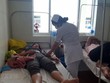 Các bệnh nhân đang được điều trị tại Bệnh viện II Lâm Đồng chiều ngày 20/7. (Ảnh: Chu Quốc Hùng/TTXVN).