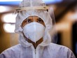 Y tá tại khoa chăm sóc tích cực của một bệnh viện ở Porto Alegre, Brazil ngày 13/8. Ảnh: AFP.