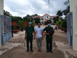 Đối tượng Nguyễn Thanh Tâm đang bị tạm giữ tại đồn Biên phòng Lộc Tấn, huyện Lộc Ninh, tỉnh Bình Phước. (Nguồn: thanhnien.vn).