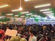Siêu thị đón hơn 3.000 khách hàng ngay ngày đầu mở bán.