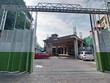 Mảng Kl992 VIP Trang Chủ 2026 dịch vụ khách sạn của OCH bị ảnh hưởng nặng nề bởi dịch Covid-19. Khu đất khách sạn StarCity Westlake số 10 Trấn Vũ của OCH đang được tận dụng làm bãi để xe. Ảnh: Dũng Minh.