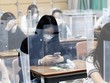 Số ca mắc Covid-19 tăng đột biến, Hàn Quốc yêu cầu học sinh học trực tuyến (Ảnh: Financial Times).