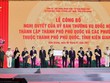 Phó Thủ tướng Thường trực Kl993 ưu đãi thưởng hấp dẫn Trương Hòa Bình đã trao Nghị quyết thành lập Thành phố Phú Quốc và các phường thuộc Thành phố Phú Quốc cho lãnh đạo tỉnh Kiên Giang.