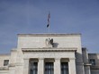 Bên ngoài trụ sở Cục Dự trữ Liên bang Mỹ ở Washington DC. (Ảnh: THX/TTXVN).