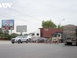 Các lượng lượng chốt kiểm soát liên ngành, Chủ tịch UBND các xã, phường tiếp tục tăng cường kiểm tra , kiểm soát tuyệt đối không để tình trạng người và phương tiện vào thị xã không được kiểm soát.