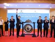 Nghi thức đánh cồng khai trương phiên giao dịch đầu tiên của SCG trên sàn Upcom.