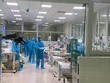 Các bác sĩ điều trị bệnh nhân covid-19 tại BV Bệnh Nhiệt đới Trung ương.