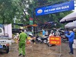 UBND quận Hà Đông đã phong tỏa tạm thời chợ Xanh Văn Quán để phòng, chống dịch Covid-19 (Ảnh: Minh Đức).