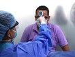 Kiểm tra thân nhiệt ngừa Covid-19 ở Peru. Ảnh: AP.
