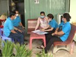 Thứ bảy, chủ nhật, viên chức và NLĐ BHXH TP.Sa Đéc tích cực đi từng nhà, gặp từng người dân để tuyên truyền chính sách BHXH tự nguyện.