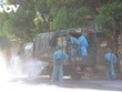 Phun hóa chất khử khuẩn tại nơi có ca mắc Covid-19.