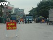 Chốt kiểm soát dịch các phương tiện ra vào tâm dịch huyện Thuận Thành, Bắc Ninh.