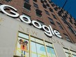 Biểu tượng Google tại tòa nhà văn phòng ở New York, Mỹ. (Ảnh: AFP/TTXVN)
