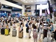 Cục HKVN đề xuất nối lại tất cả đường bay nội địa. Với hành khách đã tiêm đủ 2 mũi vaccine phòng COVID-19, khách khỏi bệnh COVID-19 được đi lại không hạn chế.