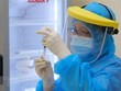Tiêm vaccine ngừa COVID-19 cho người dân. (Nguồn: TTXVN).