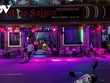 Một quán bar tại phố Bùi Viện, TP.HCM chuyển sang bán đồ uống, cơm trưa chờ ngày được hoạt động trở lại.